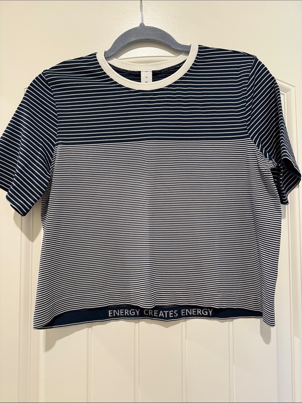lululemon Seamless Mariner Stripe Cropped T-Shirt Navy White